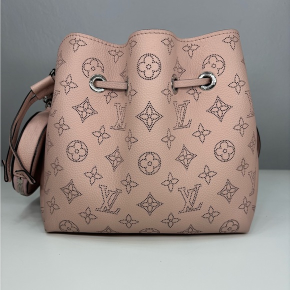 Pink Louis Vuitton Mahina Bella Bag - Picture 3 of 12